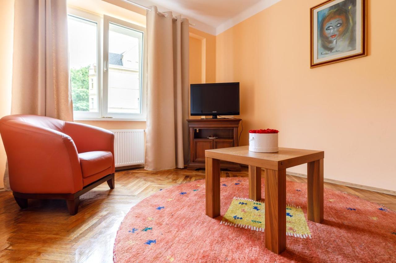 Apartments Tgm 11 Карловы Вары Экстерьер фото