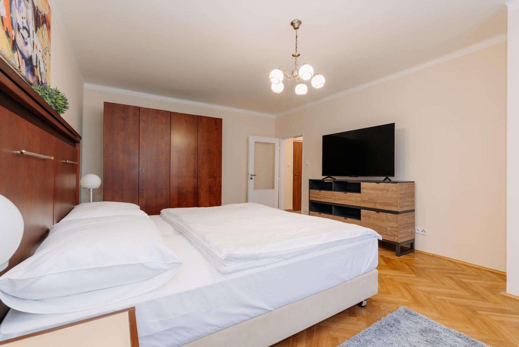 Apartments Tgm 11 Карловы Вары Экстерьер фото