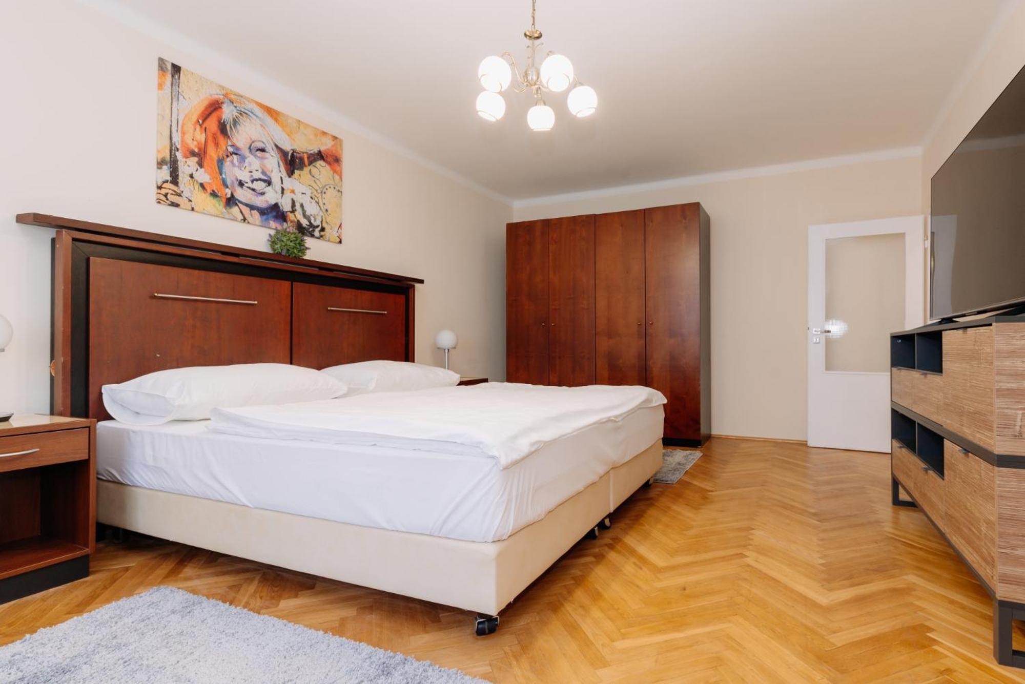 Apartments Tgm 11 Карловы Вары Экстерьер фото