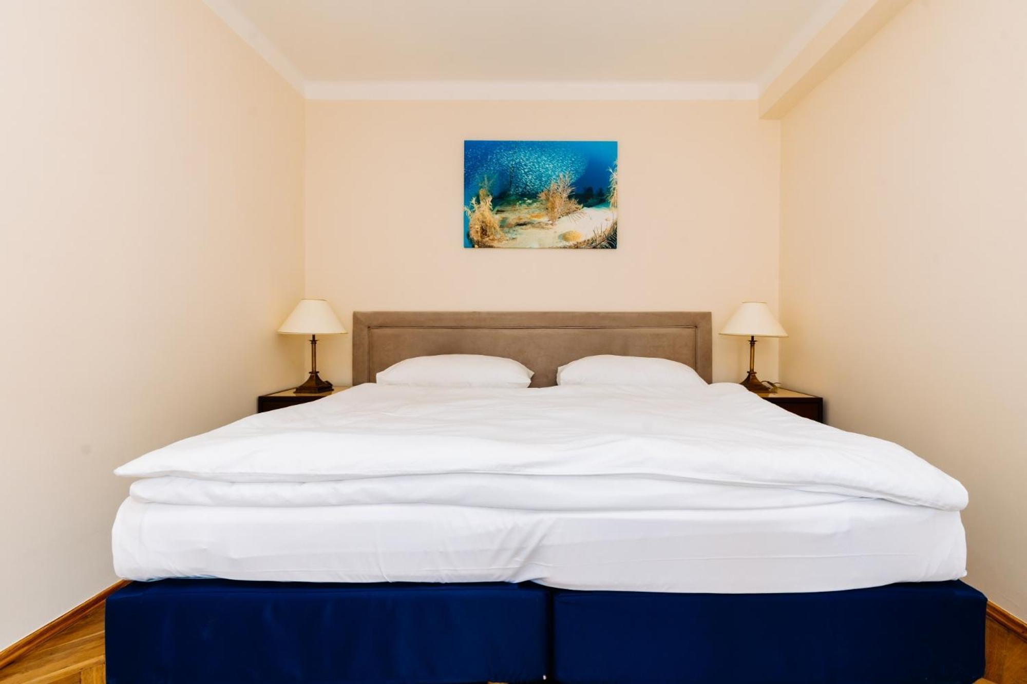 Apartments Tgm 11 Карловы Вары Экстерьер фото